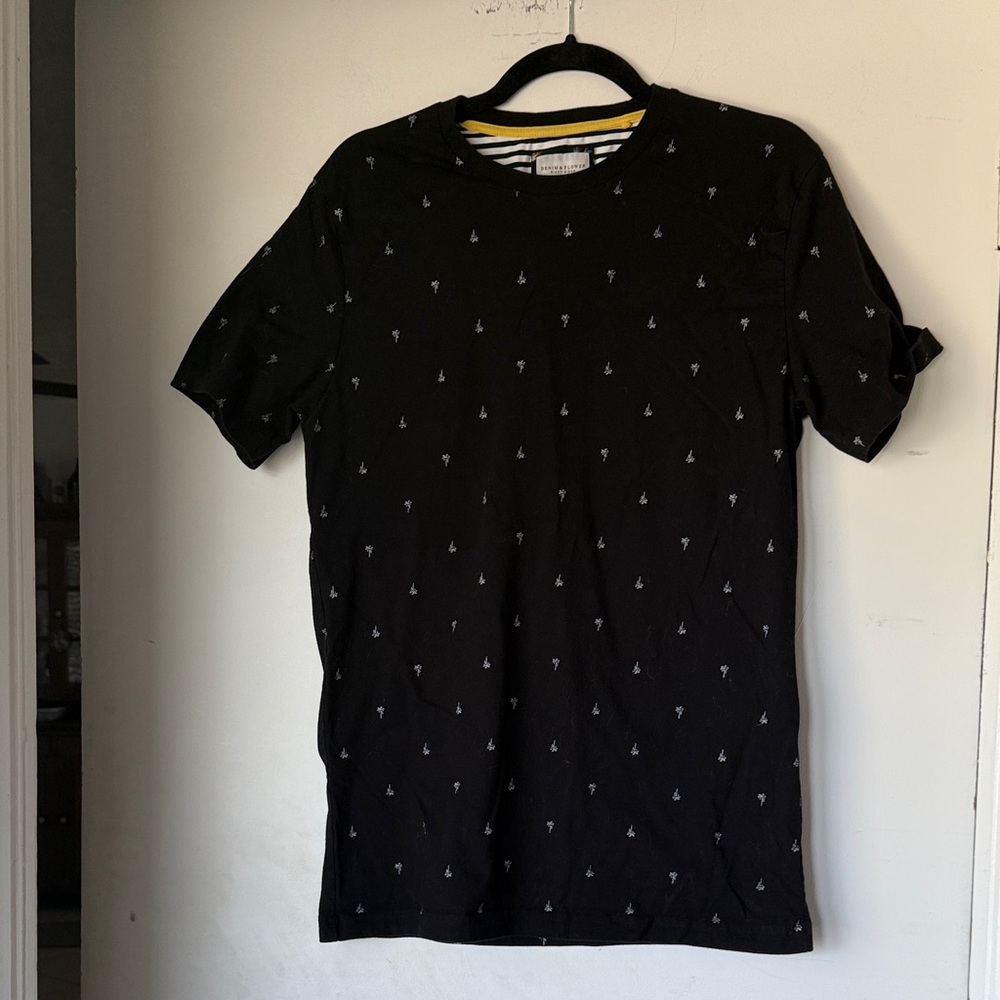 Denim & Flower Black Tee with Subtle White Pattern